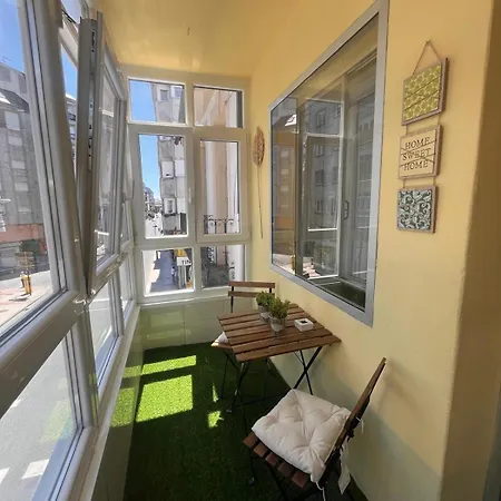 La Casa De Elena Con Terraza En El Centro Lugo