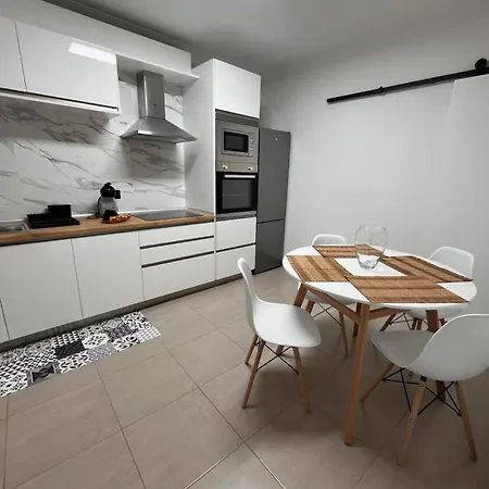 La Casa De Elena Con Terraza En El Centro דירה *