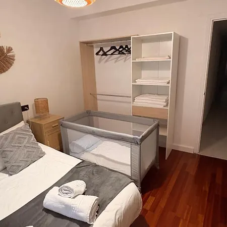 La Casa De Elena Con Terraza En El Centro *