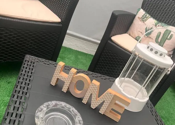 La Casa De Elena Con Terraza En El Centro